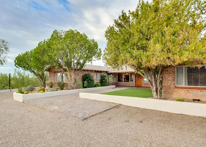 Hollywood Hills Of Tucson: 20 Acres, Pool, Hot Tub